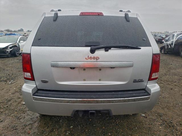 Jeep Grand Cherokee Overland Image 12