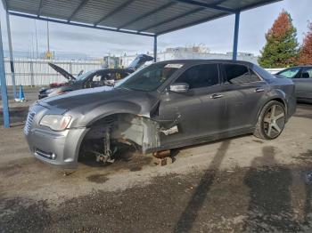  Salvage Chrysler 300