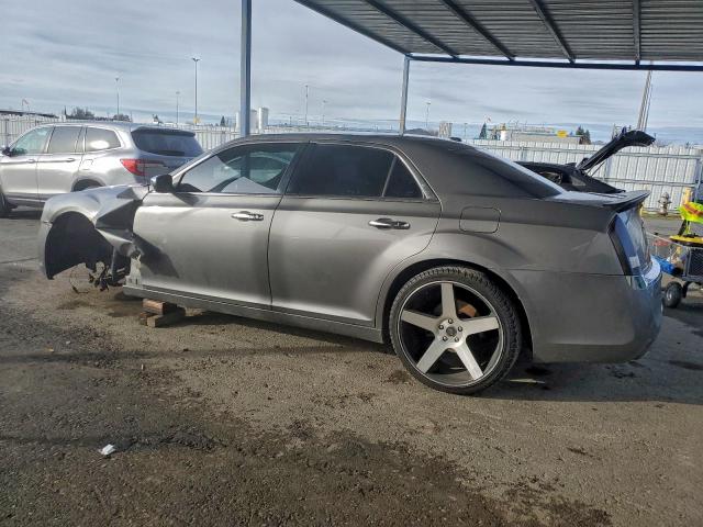 Chrysler 300 Limited Image 10