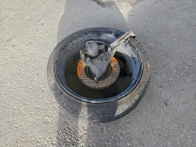 Chrysler 300 Limited Image 12