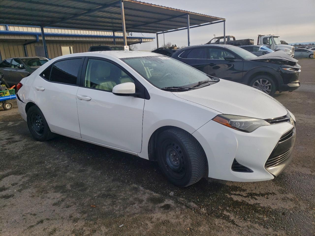 Toyota Corolla L Image 4