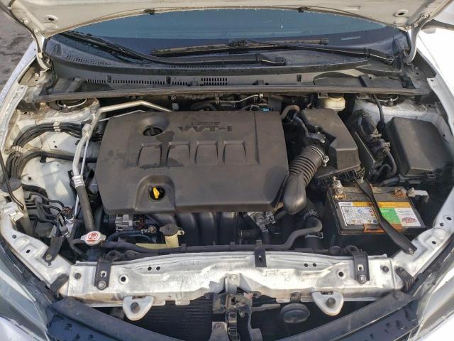 Toyota Corolla L Image 11