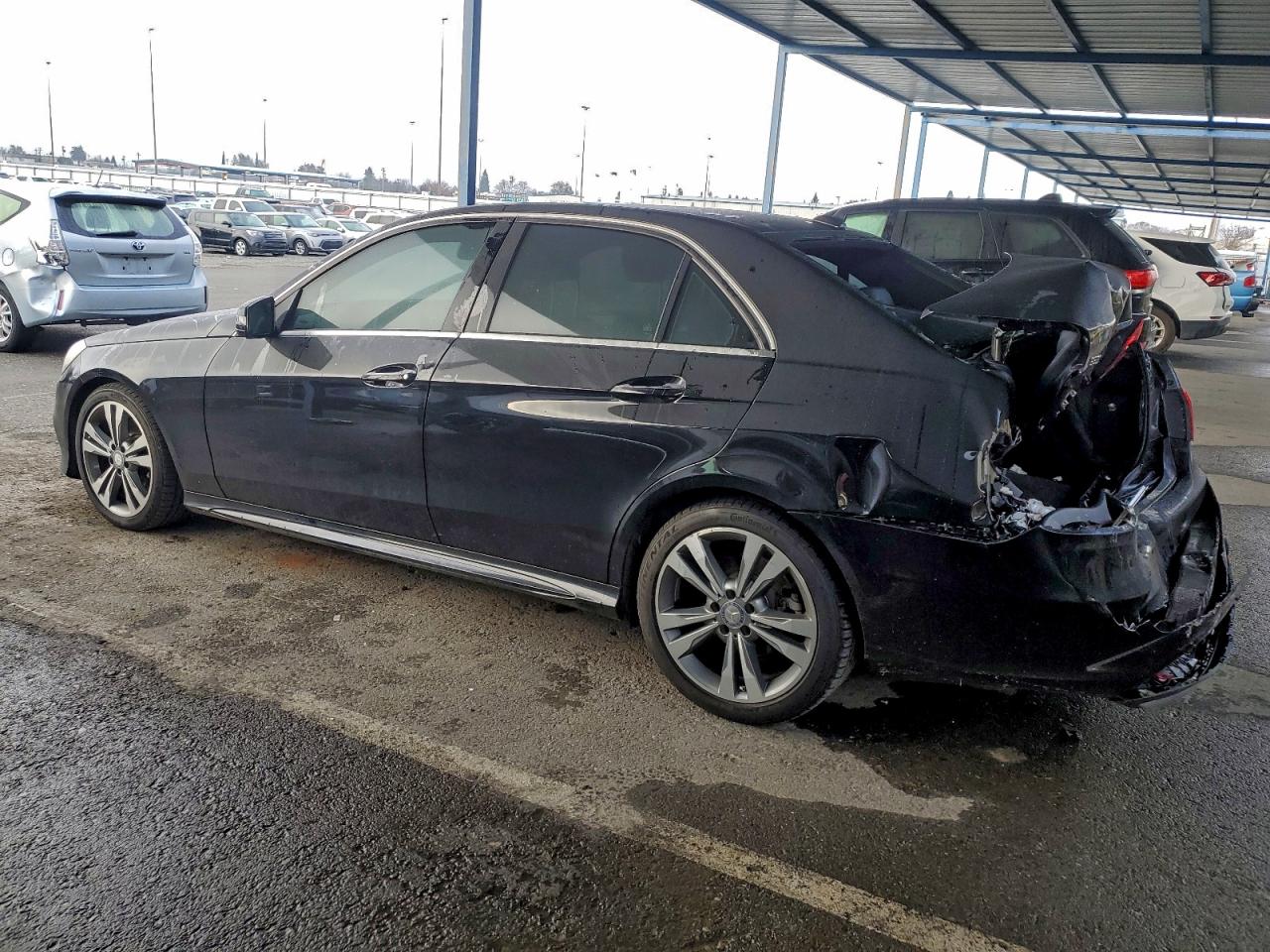 Mercedes-Benz E-Class 350 Image 2