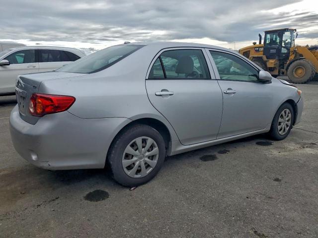 Toyota Corolla Base Image 5