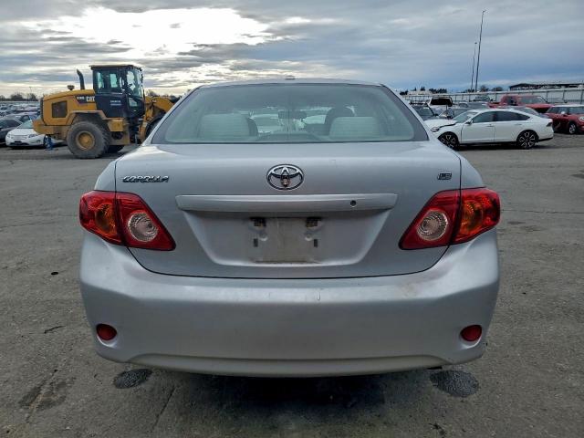 Toyota Corolla Base Image 11