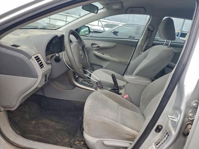 Toyota Corolla Base Image 6