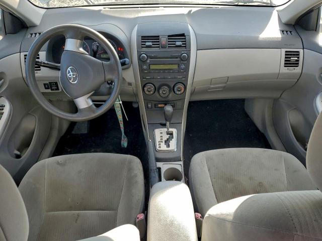 Toyota Corolla Base Image 10