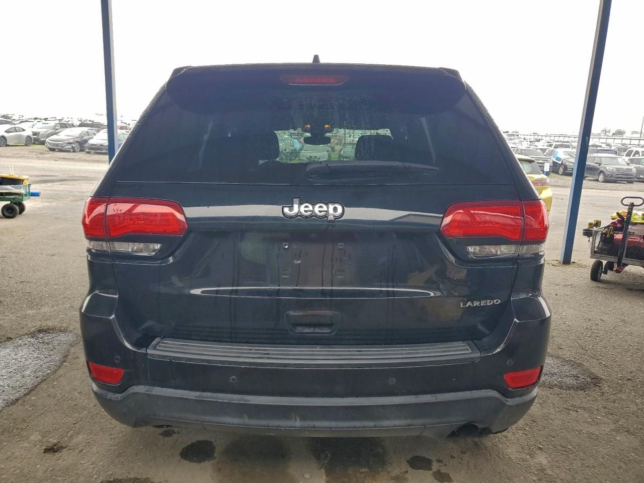 Jeep Grand Cherokee Laredo Image 9