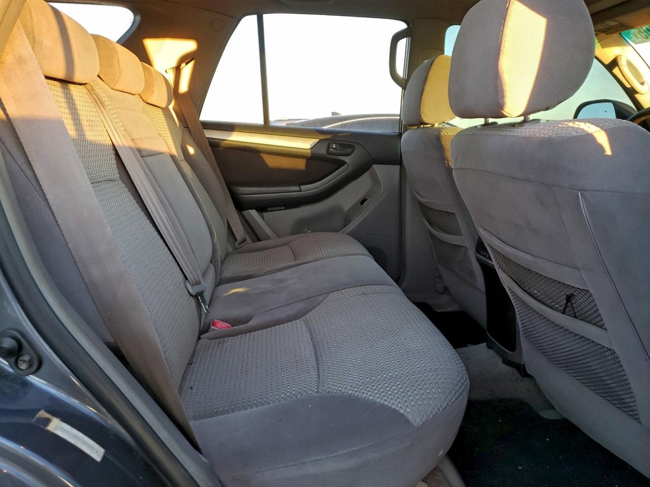 Toyota 4Runner Sr5 Image 12