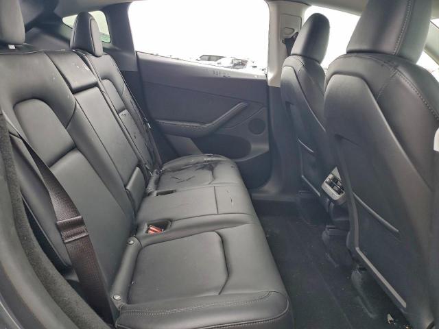 Tesla Model Y Image 9