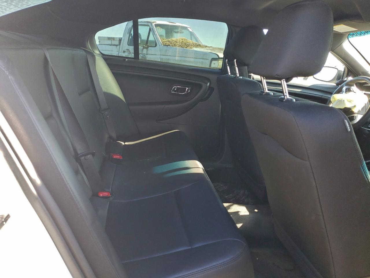 Ford Taurus Police Interceptor Image 12