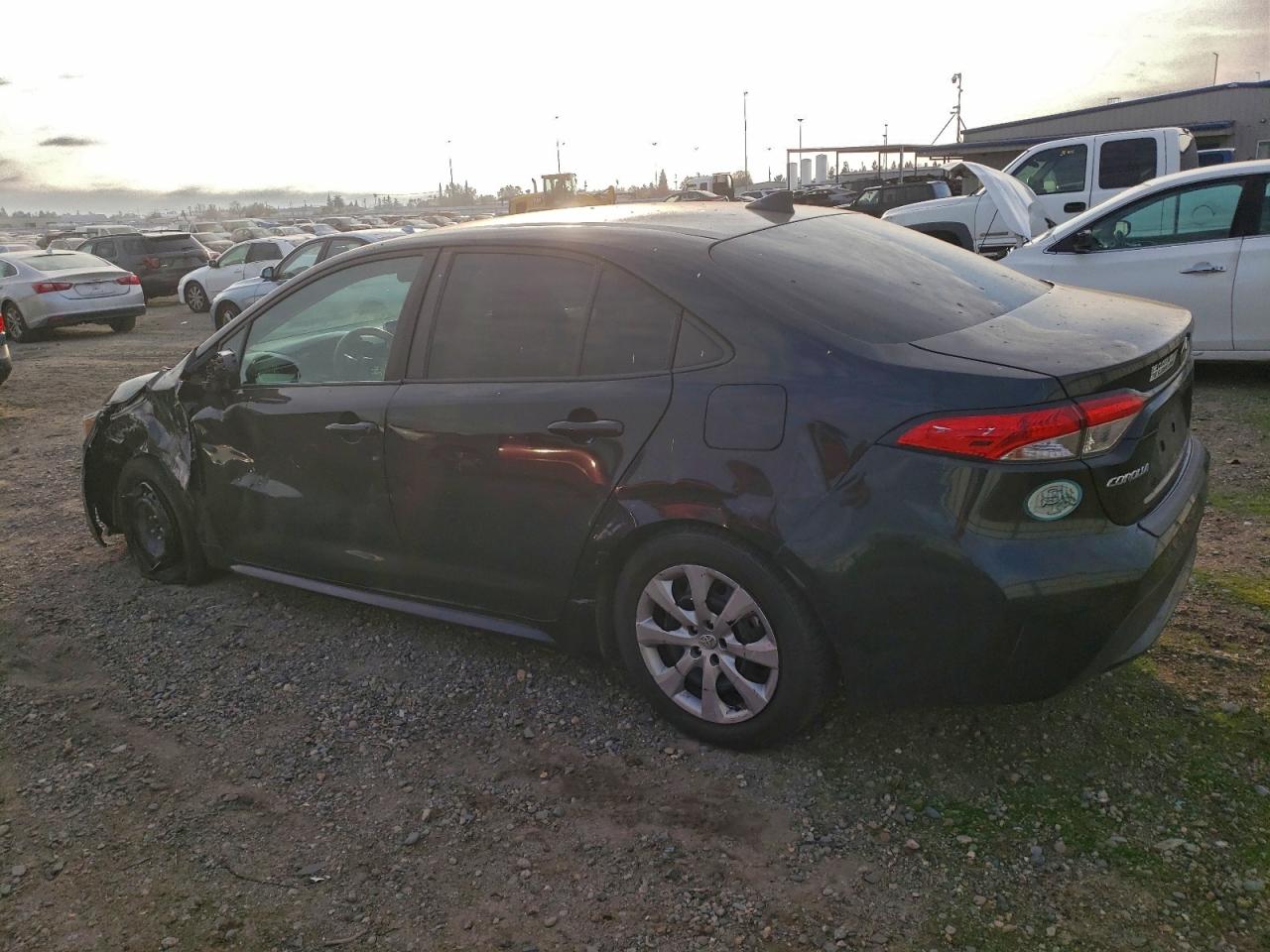 Toyota Corolla Le Image 9