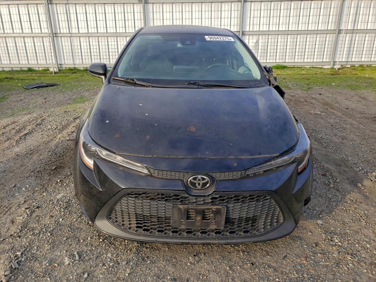 Toyota Corolla Le Image 4
