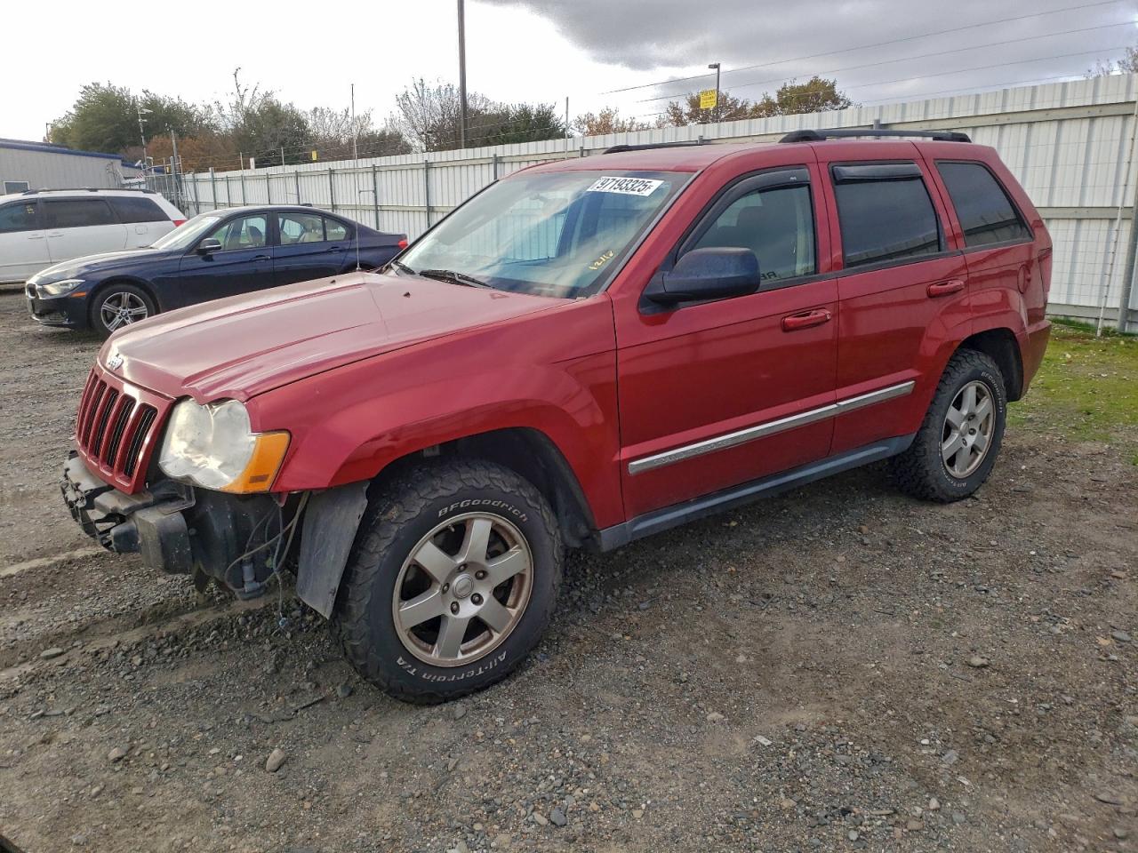 Jeep Grand Cherokee Laredo Image 1