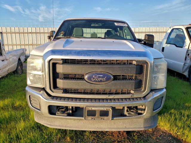 Ford F-350 Super Duty Image 2