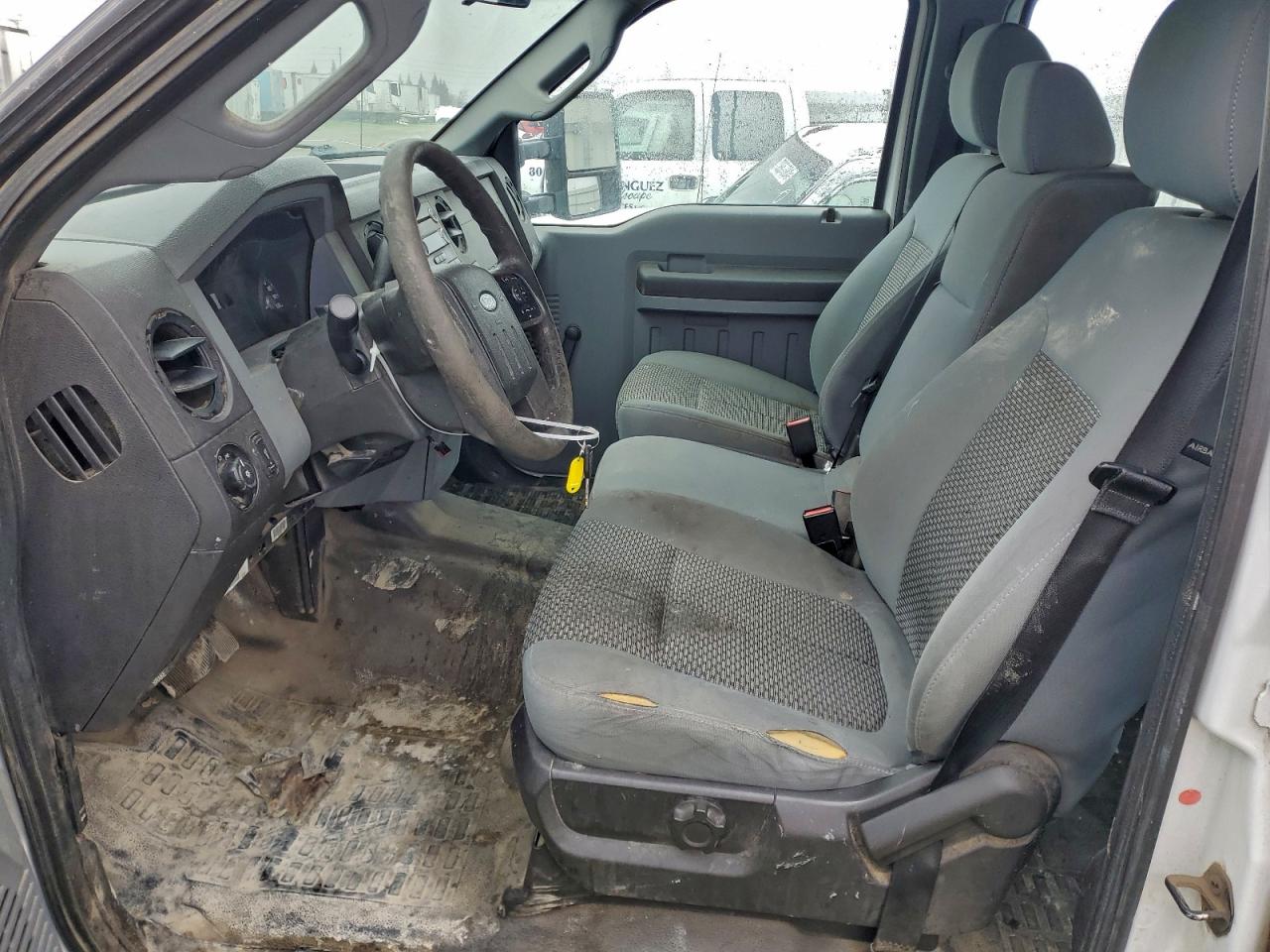 Ford F-350 Super Duty Image 7