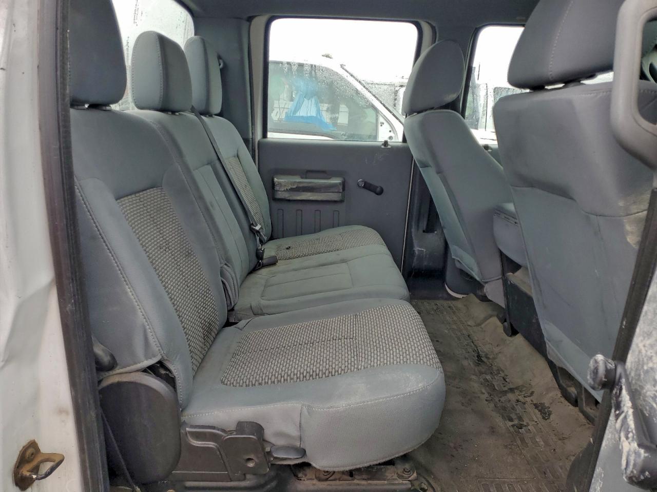 Ford F-350 Super Duty Image 8